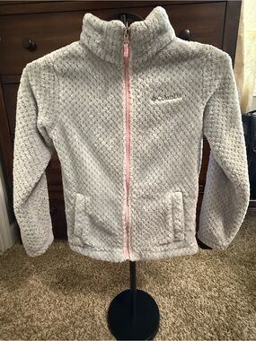Columbia Light Gray Sherpa Jacket with Pink Zipper